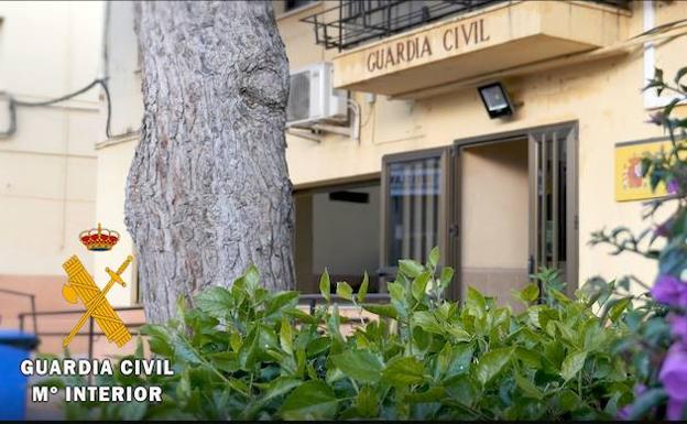 Detenido un vecino de Roquetas de Mar tras presuntamente robar 300 euros y un móvil