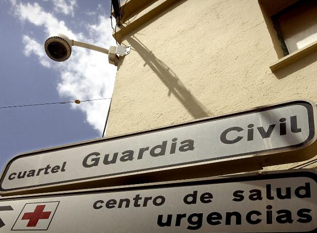 Investigan la muerte violenta de una mujer hallada en su vivienda de Roquetas de Mar