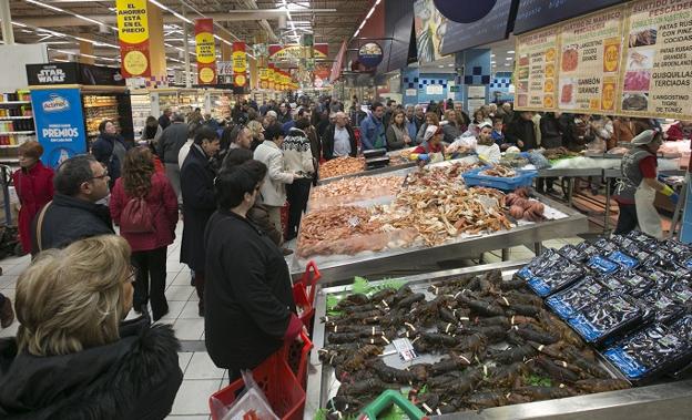 Carrefour abre el 21 de junio en el centro comercial Gran Plaza de Roquetas