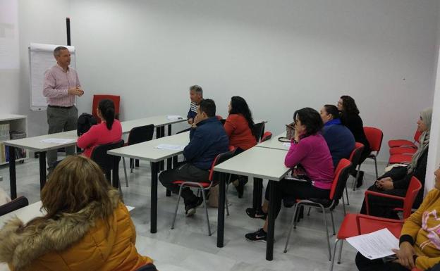 El CADE de Roquetas ayudó a crear 52 nuevas empresas en el primer semestre