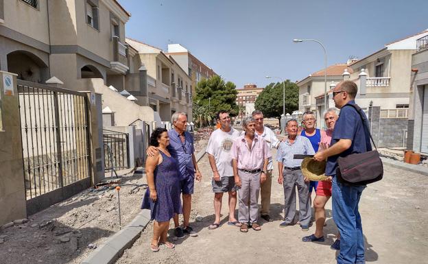 La lentitud de las obras de la plaza Concha Espina desespera a los vecinos