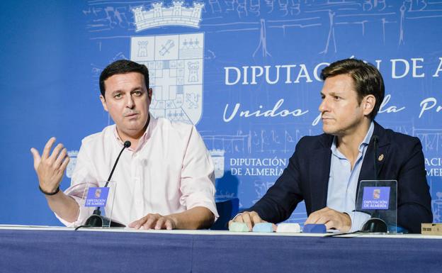 Roquetas presenta una aplicación con información turística de Costa de Almería