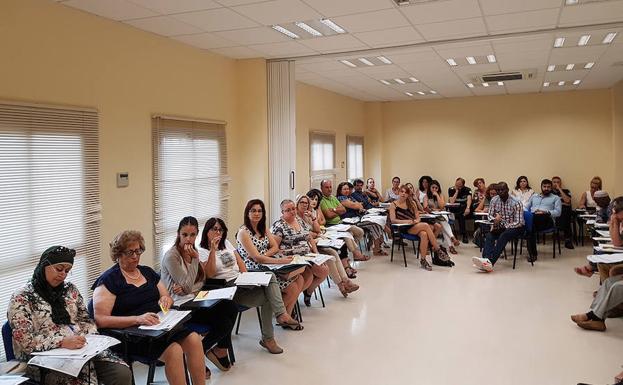Roquetas se une al programa de la Junta de intervención en zonas desfavorecidas y prepara un Plan