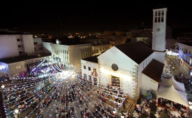 Roquetas inicia hoy sus fiestas patronales en honor a la Virgen del Rosario