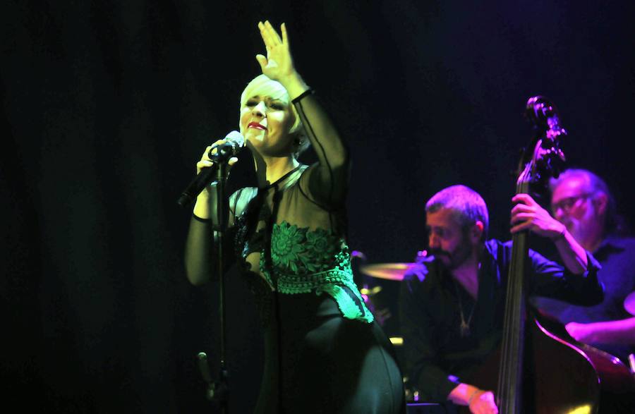 Un concierto de '40 Quilates' en el Teatro Auditorio de Roquetas