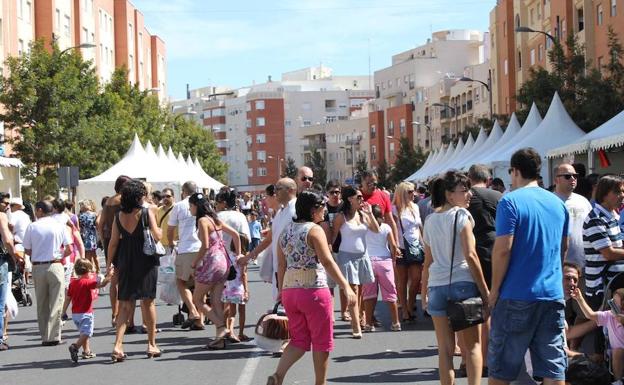 Roquetas supera por primera vez los 100.000 habitantes empadronados