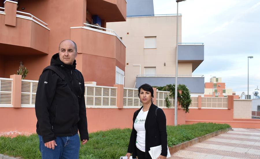 IU denuncia el creciente «abandono» e «insalubridad» del barrio de Buenavista