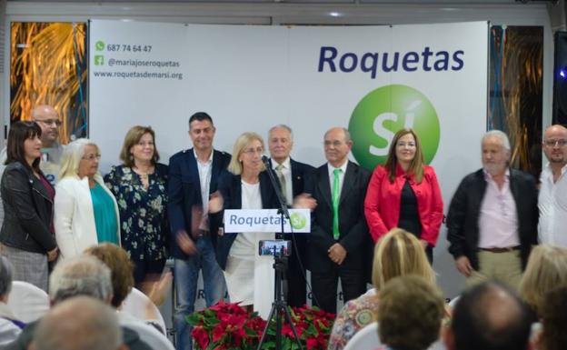 María José López presenta la candidatura de Roquetas Sí con el apoyo de Julio Ortiz