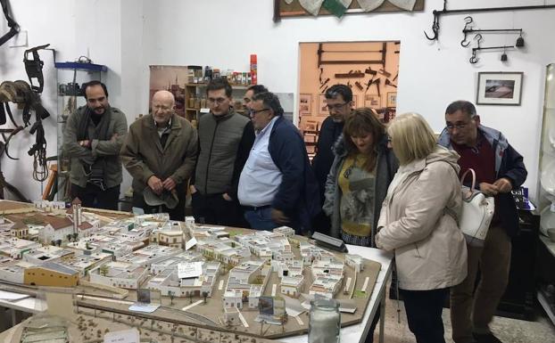 El PSOE propone crear un Instituto de Estudios Roqueteros aprovechando el legado de Gabriel Cara