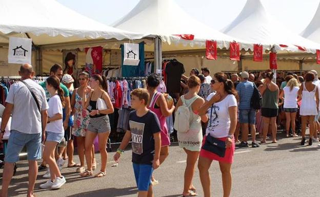 La avenida Unión Europea acogerá el día 2 un nuevo Mercado de Saldos de invierno