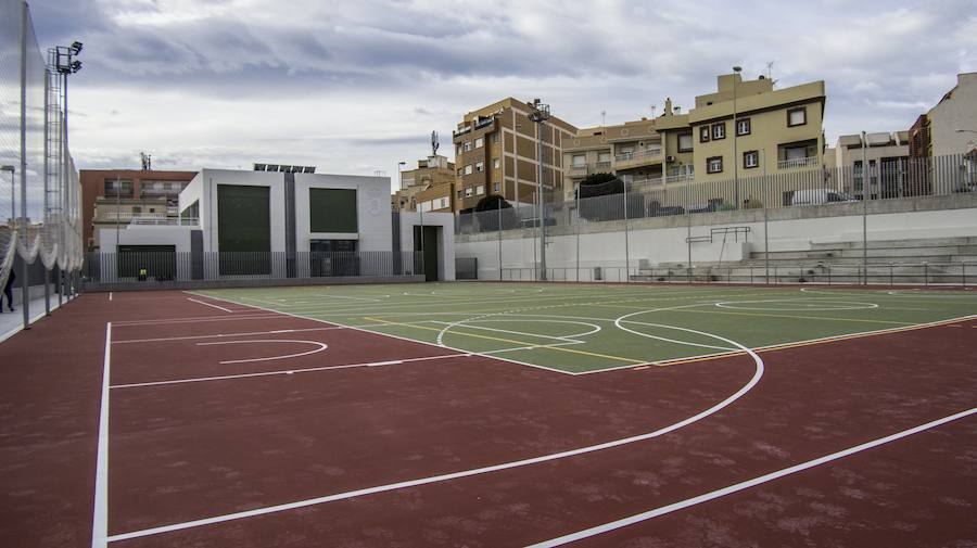 El Puerto recupera sus pistas con la apertura de la Instalación Deportiva Eva Lara