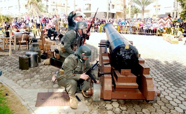 La II Guerra Mundial invade estos días el Castillo de Santa Ana de Roquetas