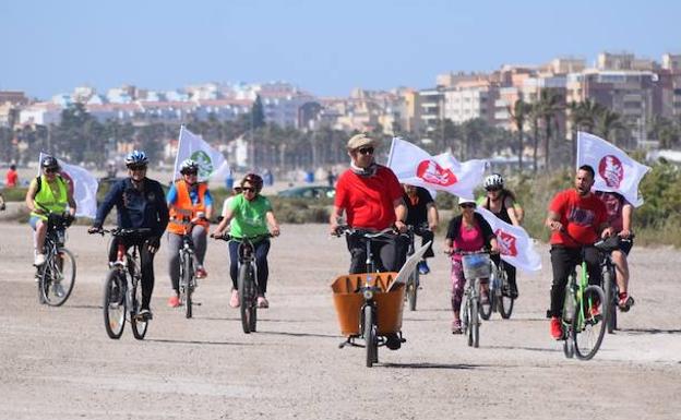 Las bicicletas entran en la campaña de Roquetas