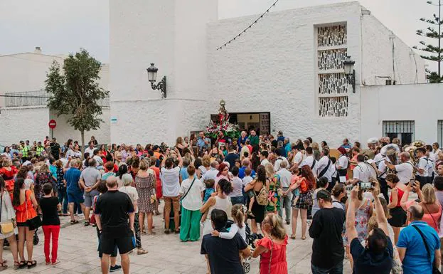La Virgen del Mar procesionó por Las Marinas cerrando sus fiestas patronales