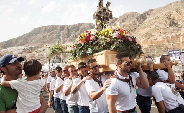 Aguadulce vive desde hoy sus fiestas en honor a la Virgen del Carmen