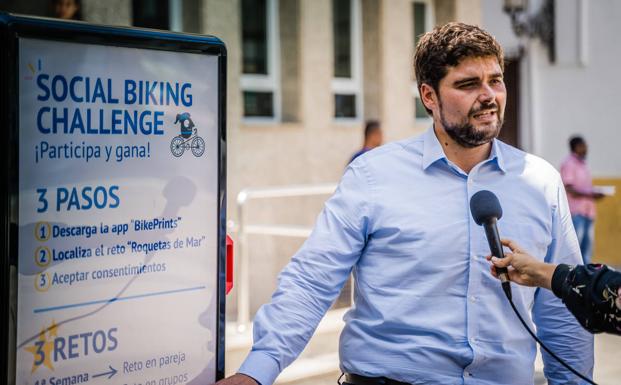 El Ayuntamiento reta a los roqueteros a usar la bicicleta a cambio de regalos