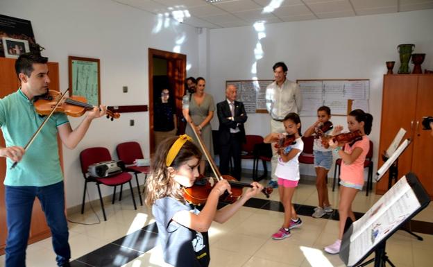 La Escuela de Música, Danza y Teatro cumple dos décadas con más de un millar de alumnos