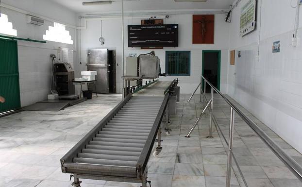 Licitada la redacción del proyecto de la nueva lonja de Roquetas