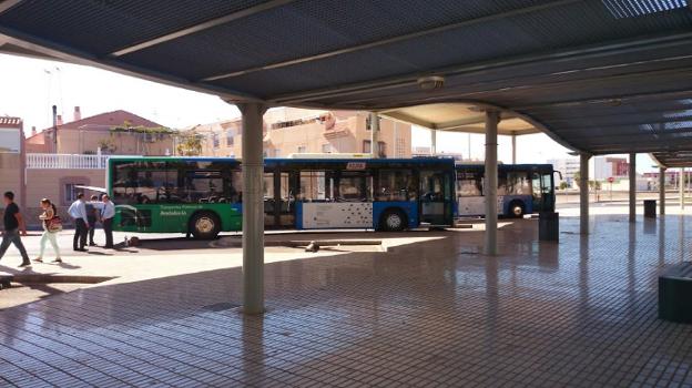El futuro bus urbano será gratuito para los mayores y tendrá tarifas especiales para los estudiantes