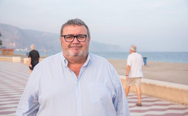El PSOE califica de «surrealista» la promoción turística de Cataluña en las pantallas roqueteras