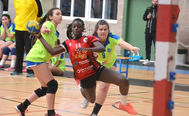 La roquetera Laura Biepar, convocada para la selección española de promesas de balonmano femenino