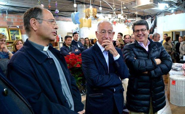 La Hermandad del Cristo del Mar abre el sábado su mercadillo navideño