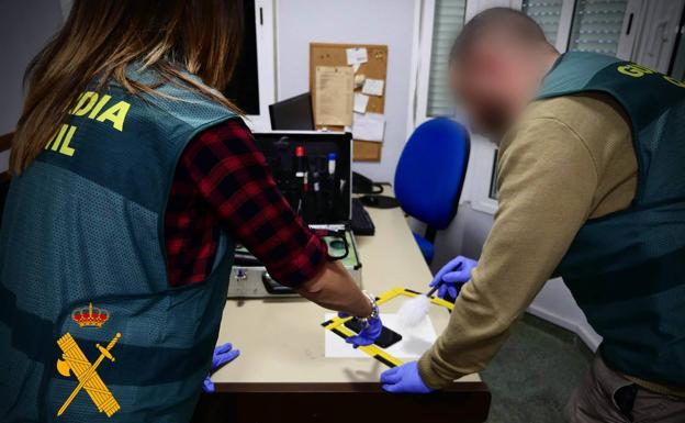 Brutal paliza a un hombre en la puerta de un local de ocio de Aguadulce