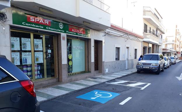 Casi 900 denuncias en Roquetas por el uso fraudulento de las tarjetas de aparcamiento de movilidad reducida
