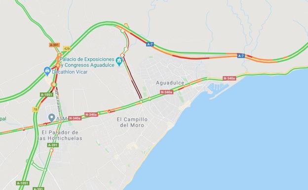 Los problemas de tráfico este miércoles se concentran en los accesos a la A7 en Aguadulce y El Parador