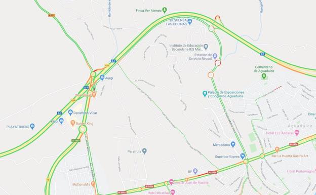 Tráfico fluido esta mañana de martes pese a la escasa respuesta de los buses lanzadera