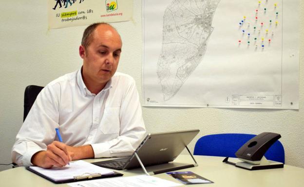 IU-TD-EQ cree que Amat desprestigia a la Guardia Civil con su «feroz» oposición a la comisaría