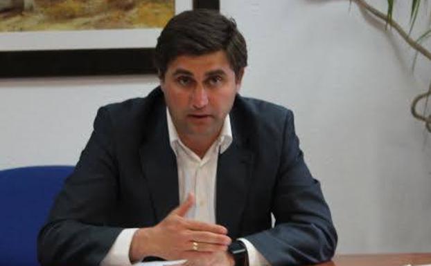 El PP acusa al PSOE de Roquetas de hacer política con el coronavirus y atribuye la falta de información al 'mando único' del Gobierno