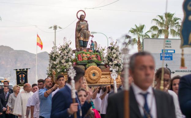 Roquetas suspende «hasta nuevo aviso» todas sus fiestas y celebraciones