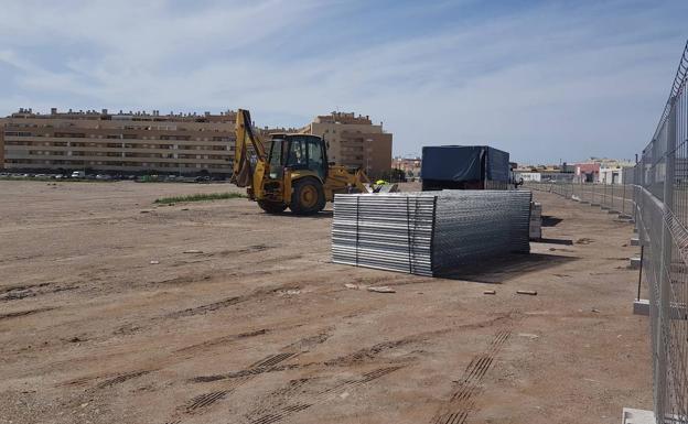 Roquetas inicia las obras de la conexión ciclopeatonal entre la playa y el centro comercial