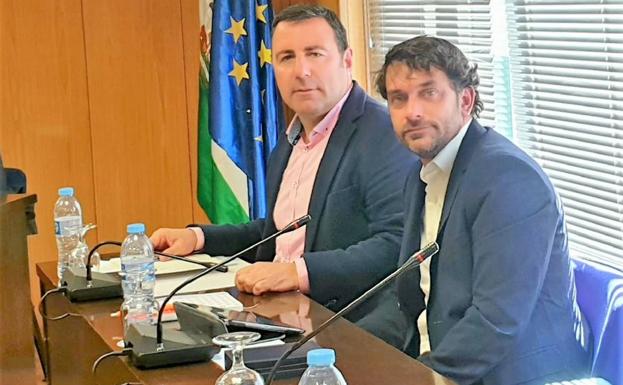 Cs reclama el refuerzo de los servicios de basura de Roquetas «en vez de llamar cerdos a los vecinos»