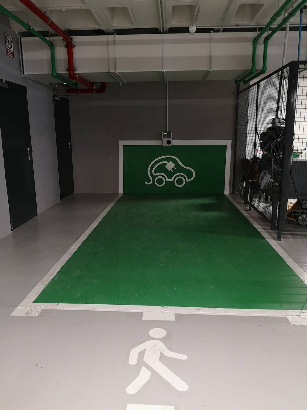 Roquetas instalará tres puntos de recarga gratuitos para vehículos eléctricos