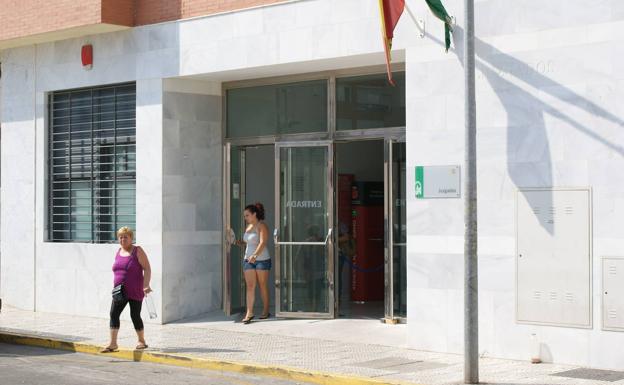 Once detenidos, siete de ellos a prisión, por tráfico de drogas en Roquetas de Mar