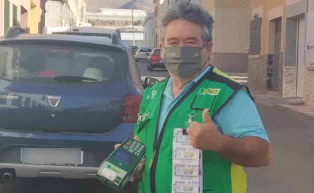 La ONCE reparte 220.000 euros entre 11 vecinos de Roquetas de Mar