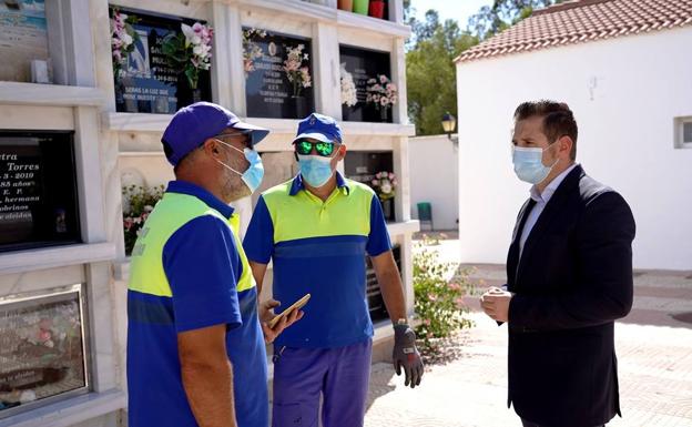 Los tres cementerios de Roquetas tendrán vigilancia especial para controlar los aforos