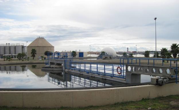 Un nuevo tratamiento reduce los olores de las aguas residuales hasta un 75%