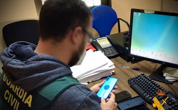 Detenido en Roquetas el autor de tres robos con violencia que amenazaba a sus víctimas con un arma blanca