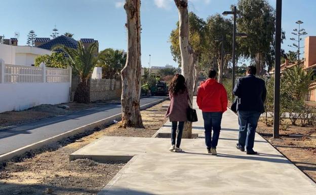 La rehabilitación de los corredores verdes de la Urbanización llega a su ecuador