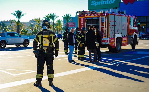 Simulacro de evacuación en el centro comercial Gran Plaza