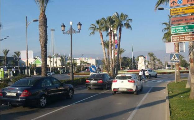 A licitación el reasfaltado de la carretera de Alicún entre Roquetas y El Parador