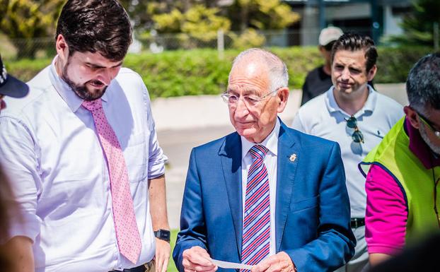 Amat expulsa a Francisco Gutiérrez de la Junta de Gobierno y le quita la Tenencia de Alcaldía