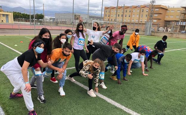 La carrera solidaria 'Pon tu gota' de Unicef recaudó 1.200 euros en los colegios vicarios