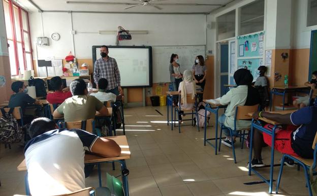 Cinco centros educativos de Vícar participanen un taller sobre el uso de las TIC