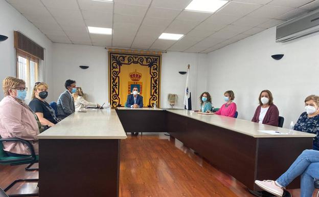 El alcalde de La Mojonera lamenta que el PP no se posicione junto a los vecinos que piden mejoras en la atención sanitaria