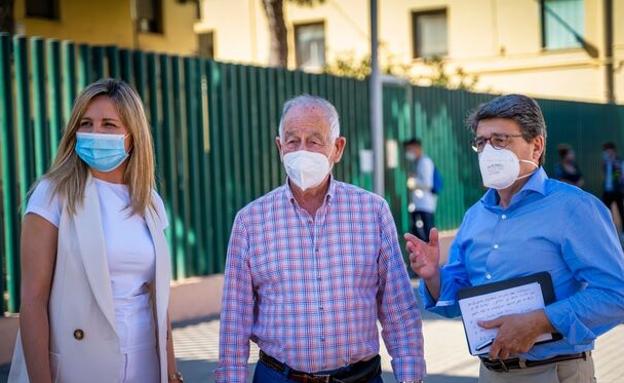 Amat ve una «falta de respeto» la visita sin avisar de la directora general de la Guardia Civil a Roquetas