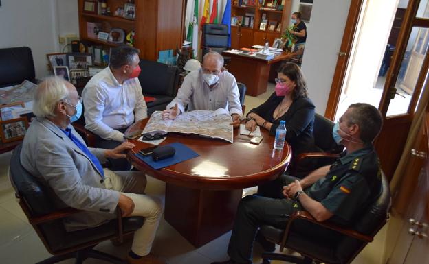 Vícar entra en la pugna por el gran cuartel del Poniente, mientras Roquetas renuncia a la comisaría de Policía